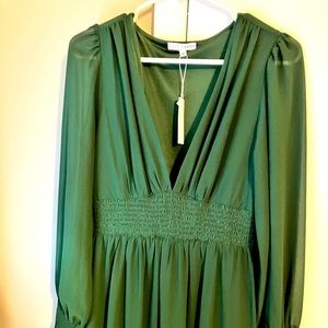 Emerald green maxi dress; perfect for special occasion!
